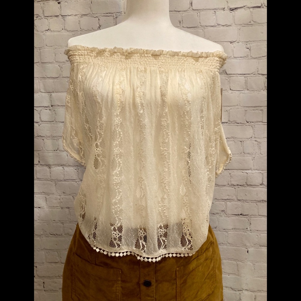 Lace, off the shoulder top, Junior size 14